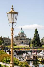 in victoria bc without a car