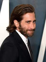 Die ideen von frisuren und haarschnitten für männer für die rückkehr aus den ferien. Jake Gyllenhaal So Stylen Sie Ihre Frisur Wie Der Schauspieler Gq Germany