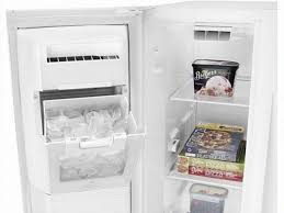 I've had it for 4 years and as of a few i do not see any ice cubes in the ice maker. How Long Should An Ice Maker Take To Make Ice Lake Appliance Repair