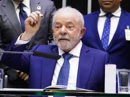 A história da caneta que Lula usou para assinar o termo de posse | Revista Fórum