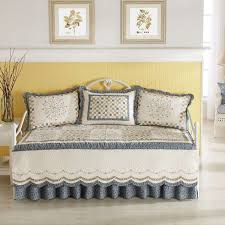 Bust Of Day Bed Covers Ideas Daybed