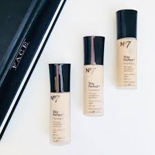 Porcelain New No7 Stay Perfect Foundation Shade Hayley Wells