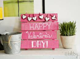 8 diy valentine signs for outdoor and