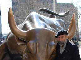 history of the charging bull and how