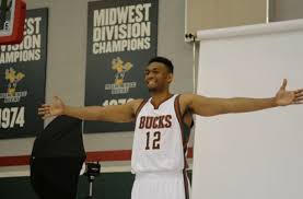 Has two older brothers, darryl and christian, and two older sisters, iman. Milwaukee Bucks What Will Jabari Parker Show An A Rookie
