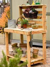How To Make A Pallet Potting Bench For
