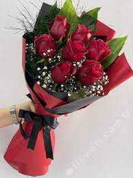 7 red rose bouquet