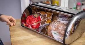 What type of bread box keeps bread freshest?