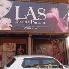 women beauty parlours in pappinisseri