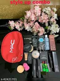 mac beauty cosmetics gift set type of