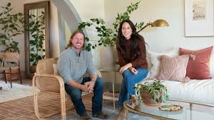 Chip & Joanna Gaines's Magnolia Network Reveals Linear Launch, Rebrand –  Deadline gambar png