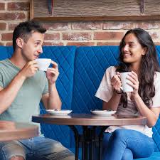 10 first date conversation starters