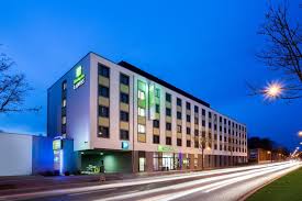 Lage das holiday inn express regensburg ist geschickt und zentral gelegen: Holiday Inn Express Augsburg An Ihg Hotel Augsburg Aktualisierte Preise Fur 2021