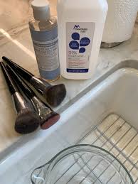 how to clean makeup brushes without