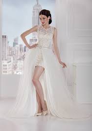 Herzlich willkommen auf unserer webpräsenz. Kurzes Brautkleid Mit Abnehmbarer Schleppe Kleiderfreuden