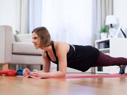 Dieses home workout kannst du direkt mit mir mitmachen und du brauchst kein zusatzmaterial! Abnehmen Effektives Bauch Beine Po Workout Gegen Winterspeck Heilpraxis