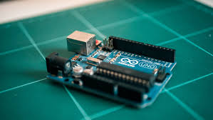 Qué es un kit Arduino y qué puedes hacer con uno - El blog de Orange