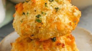 copycat red lobster cheddar bay biscuits