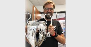 You could forgive pep guardiola for secretly scoffing at all this talk about a personal contest with jurgen klopp ahead of manchester city's visit to liverpool on sunday. Unique Cl Trophy Signed By Jurgen Klopp And The Liverpool Team