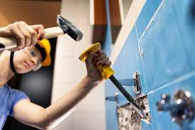 How To Remove Tiles Off Wall Diy Tile
