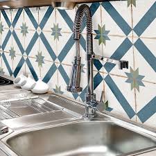 The Best Way To Clean Kitchen Tiles