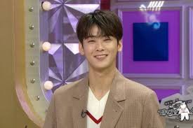 Cha eunwoo is a talented person, please also appreciate his talent & personality aside from his perfect visuals. Astro S Cha Eun Woo Talks About His Dating Life Before And After Debut Soompi