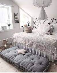 The most common styles for a feminine space are vintage, shabby chic and glam but even if you prefer minimalism or asian zen, there are many ways to make your bedroom feminine anyway. Feminine Bedroom Ideas For More Peace And Romance In The Room My Desired Home