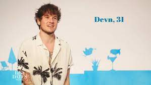 First Dates Hotel: Devn hat sich seinen Namen selbst ausgesucht