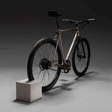 Abgebildeter fahrradständer zu verkaufen universal abholung in 42897 remscheid. Fahrradstander Aus Beton Bikeblock Design In Wohnung Oder Balkon