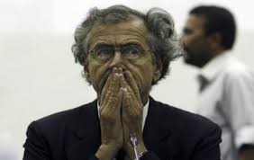 BHL, à Misrata, en Libye, le 29 mai 2011 (Wissam Saleh/AP/SIPA). Sa dernière mise en scène concerne le théâtre libyen. À lui tout seul, il aura fait rentrer ... - 4251312211698