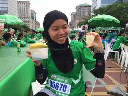I did jot know that maggi is actually a type of instant noodle, and milo is a type of malted chocolate drink until i am standard one. The Weekend Runner Milo Breakfast Day Run Nashata