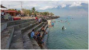 Gambar diambil dari: https://palu.tribunnews.com/2019/03/07/libur-hari-raya-nyepi-pantai-kampung-nelayan-di-palu-kembali-ramai-dikunjungi-warga