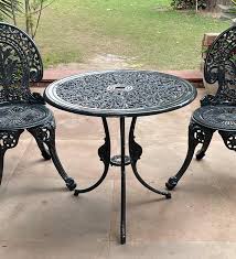 Regalia Outdoor Round Patio Table