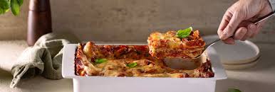 sausage and roasted red pepper lasagna