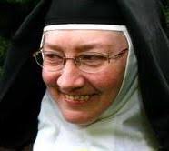 Dezember 2007 ist Schwester Anna <b>Maria Blum</b> Priorin des Klosters. - Karmel_Sr.Anna Maria
