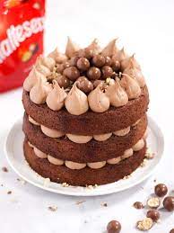 Chocolate Malteser Birthday Cake gambar png