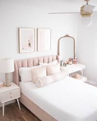 Exuberantly feminine, yet resolutely chic was designer jonathan berger's motto for decorating this brooklyn townhouse. 19 Feminine Bedrooms With Style