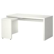 Добавете удобен стол и сте готови да работите. Malm Byuro S Podvizhen Plot 160x65sm Byalo 702 141 92 Ikea Blgariya Ikea Malm Desk Ikea White Desk White Paneling