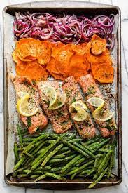 Oven Baked Salmon With Vegetables gambar png