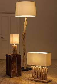 DIY : Fabriquer un lampadaire en bois flotté