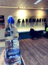 Предлагаме високо качество на супер цени. Larissa Aoun V Twitter I Bought Nothing For Me But Kids Needed Water And As U Said The Only Place In The Airport