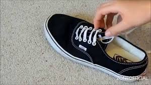 Then tie a bow at the top shoelace design that all shoes come home with isn't the only way to lace a sneaker. How To S Wiki 88 How To Lace Vans 4 Holes