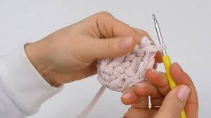 how to make a crocheted rag rug 11