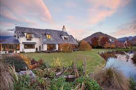 A New Zealand Rural Retreat With