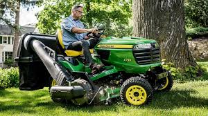 lawn tractors riding lawn mowers