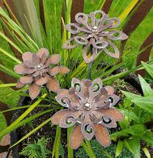 New Rusted Wild Flowers Garden Stakes