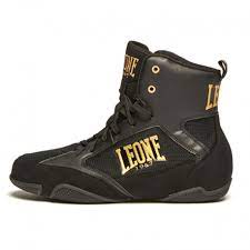 Boxing shoes are quite popular, you will find a number of brands on the market that want you to wear their shoes around the ring. View Our Leone 1947 Boxing Shoes Premium Cl110 At Barbarians