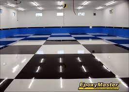 create designs with epoxy floor paint