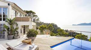 luxury villas to in south west of