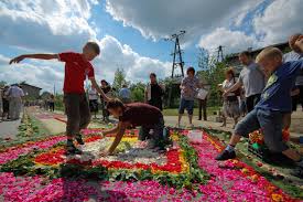 flower carpet tradition